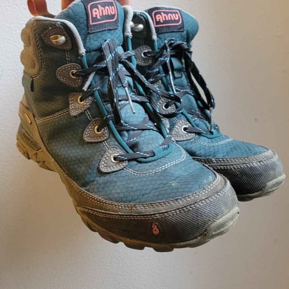 Ahnu Teva Hiking Boots